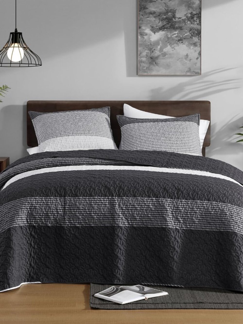 Black and White Stripe Quilt Set 3pc Reversible Bedspread with Shams